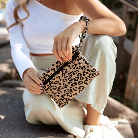 Canvas Clutch/Wristlet Leopard