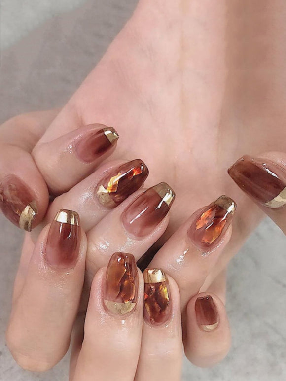 Burgundy & Gold Tip Short Coffin Nail Set